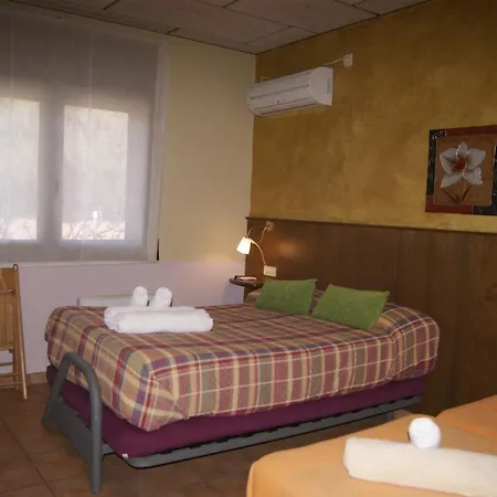 Familiar Hotel *